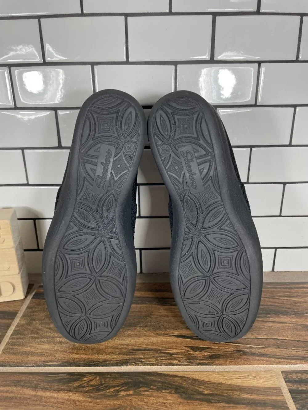 Skechers Pier Lite Shoes Womens Size 9 Wide Black Lightweight Slip On Wedge